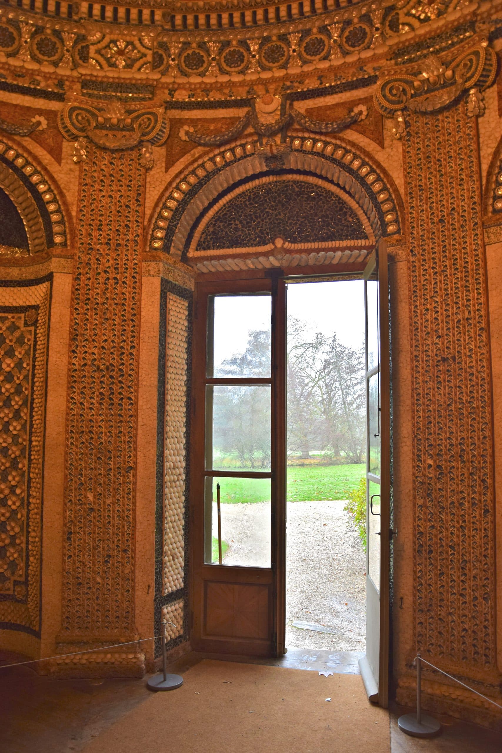 Rambouillet: The Queen's Dairy & the Presidents' Château - Image 2