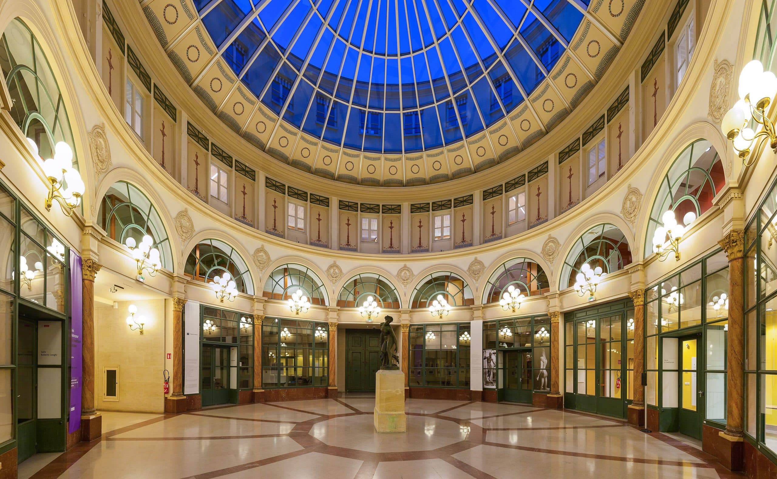 Hidden Passages of Paris: The Arcades of the 1800s - Image 1