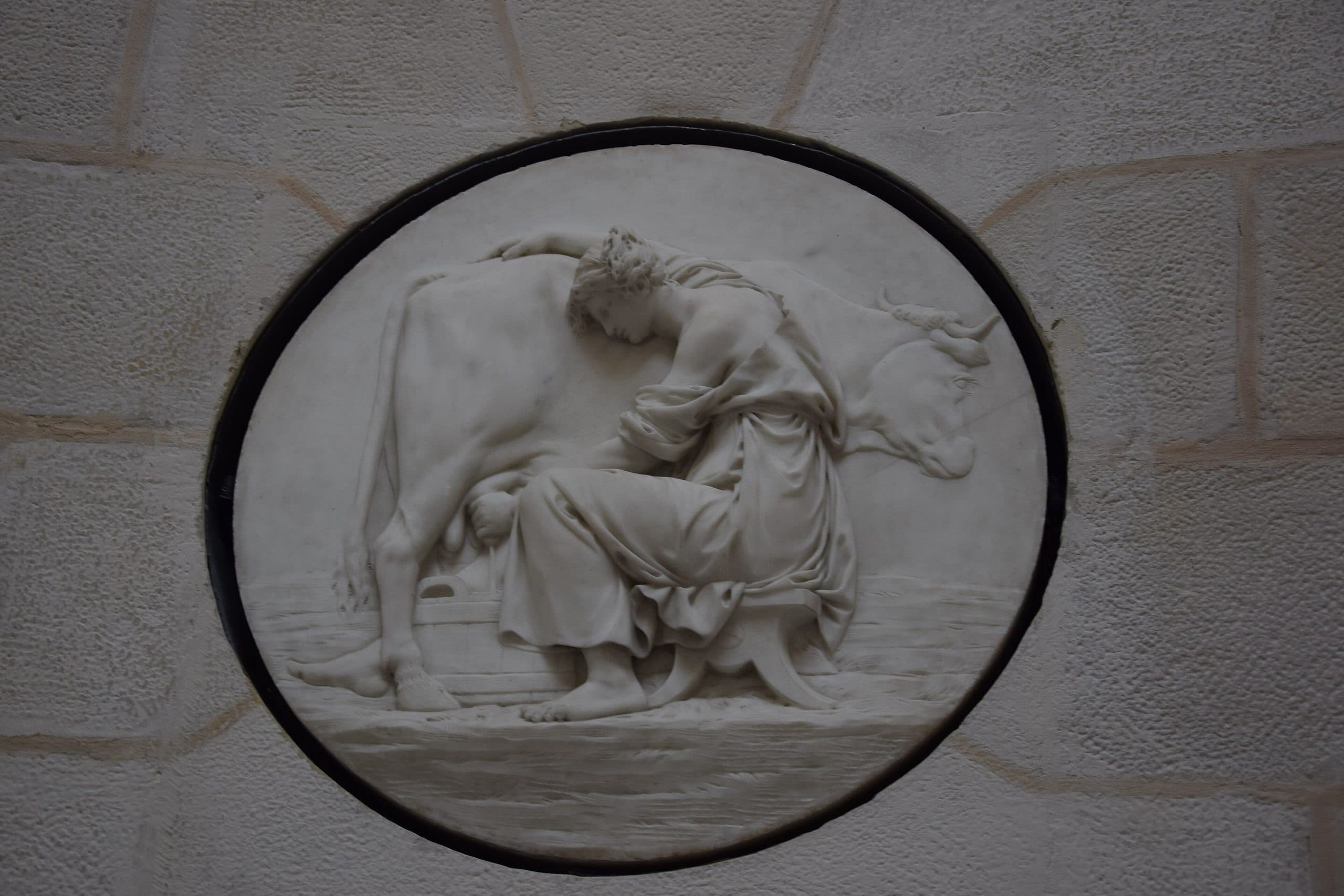 Rambouillet: The Queen's Dairy & the Presidents' Château - Image 1