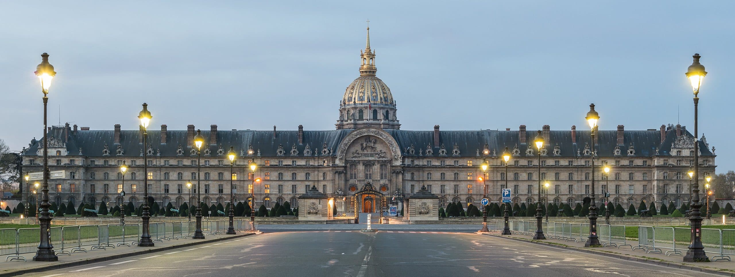 Invalides: Napoleon's Tomb & the Army Museum