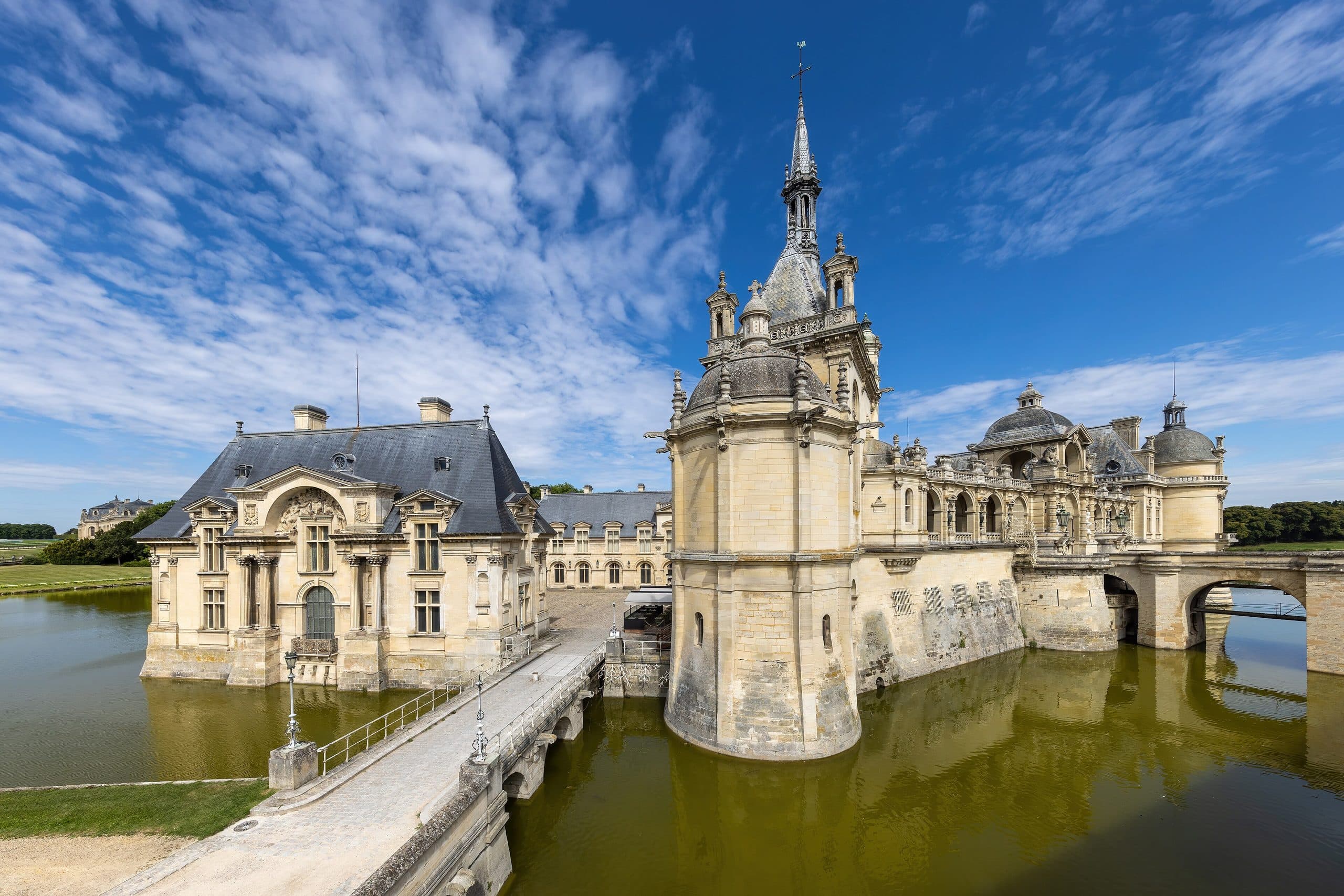 Chantilly: Old Masters & the Great Stables